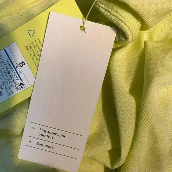 All in Motion Yellow Seamless Short Sleeve Shirt - Picture 6 of 6